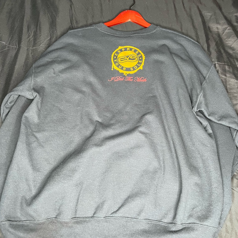 Success sweatshirt - Picture 3 of 3